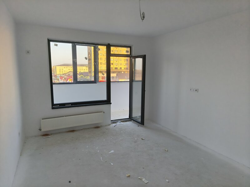 Ghencea, 2 camere decomandat, 3/8, bloc nou finisat, comision 0%.