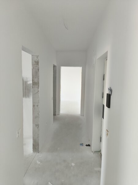 Ghencea, 2 camere decomandat, 3/8, bloc nou finisat, comision 0%.